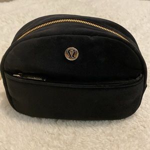 ❤️ Lululemon Go Getter Pouch Mini Velour Black NWT